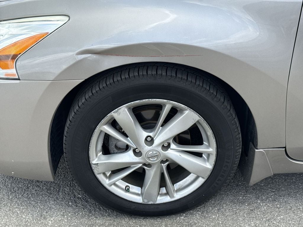 2014 Nissan Altima 2.5 SL Photo in Danville KY 40422