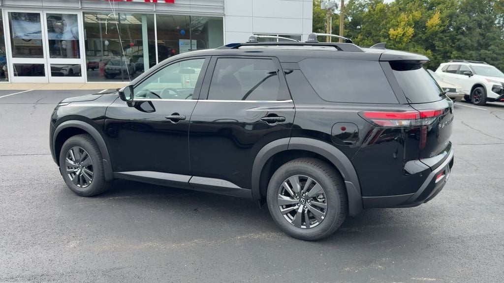 2026 Nissan Pathfinder SV Photo in Danville KY 40422