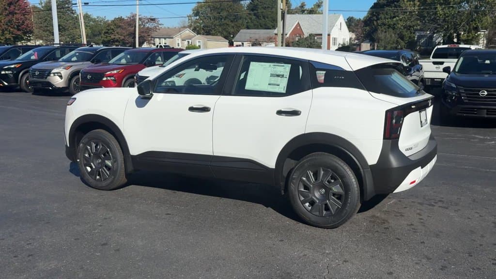 2027 Nissan Kicks S Photo in Danville KY 40422
