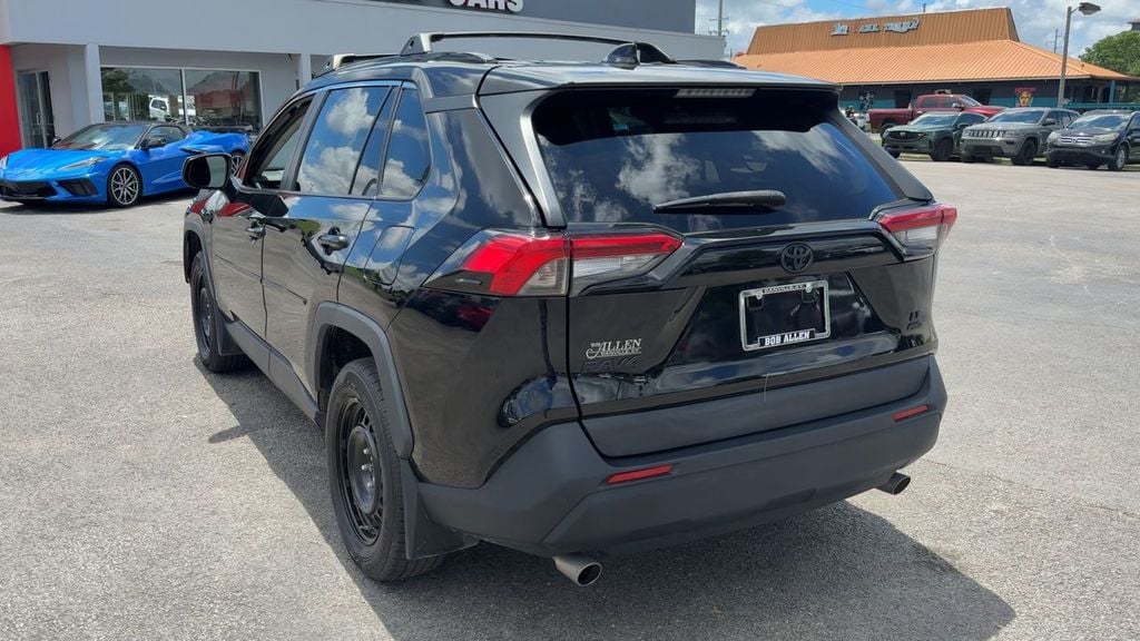 2021 Toyota RAV4 LE Photo in Danville KY 40422