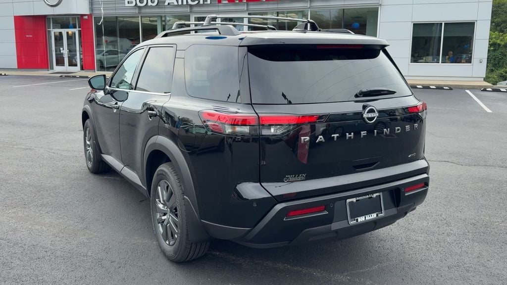 2026 Nissan Pathfinder SV Photo in Danville KY 40422