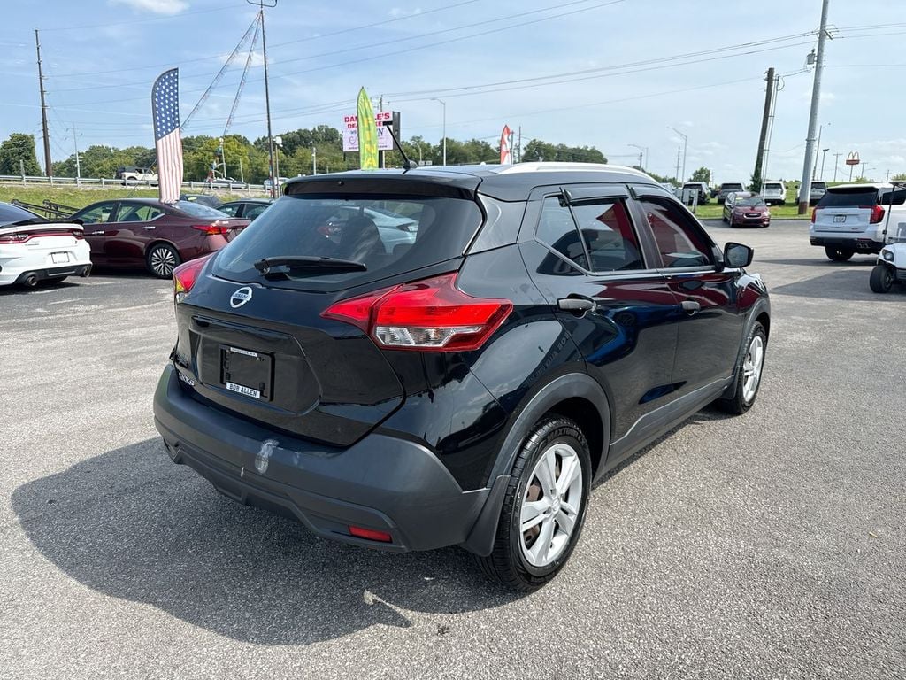 2019 Nissan Kicks S Photo in Danville KY 40422