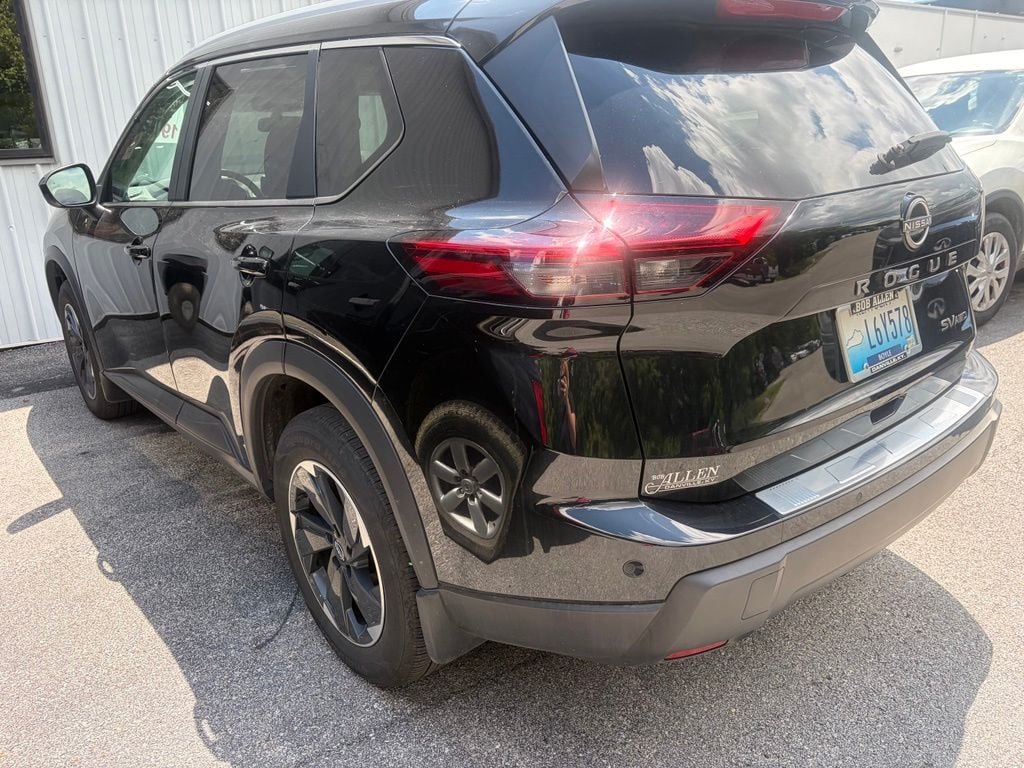 2024 Nissan Rogue SV Photo in Danville KY 40422