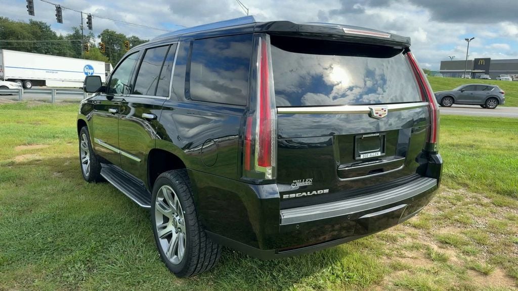 2016 Cadillac Escalade Luxury Photo in Danville KY 40422