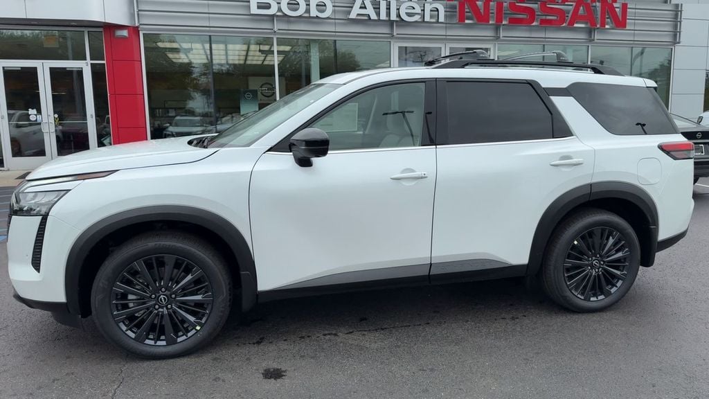 2026 Nissan Pathfinder SL Photo in Danville KY 40422