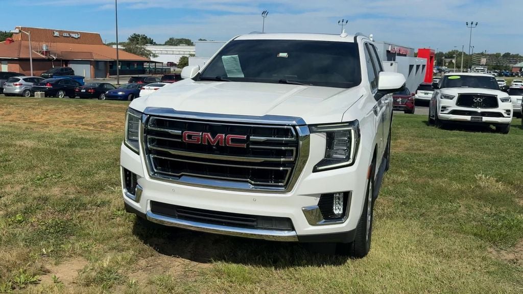 2022 GMC Yukon SLT Photo in Danville KY 40422