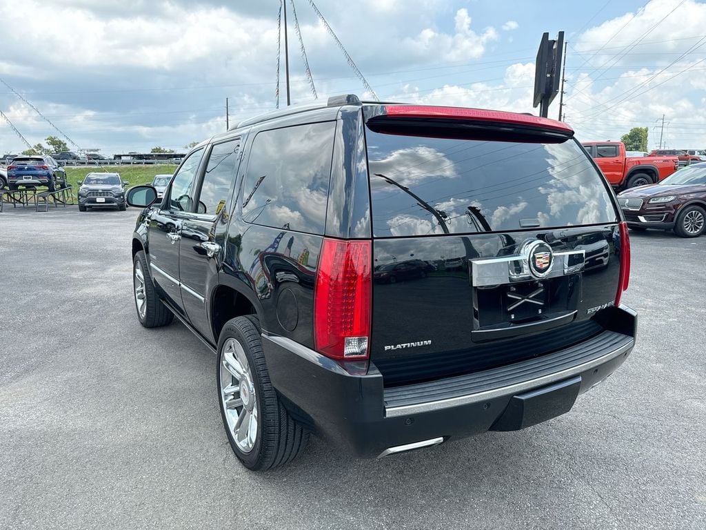 2014 Cadillac Escalade Platinum Edition Photo in Danville KY 40422