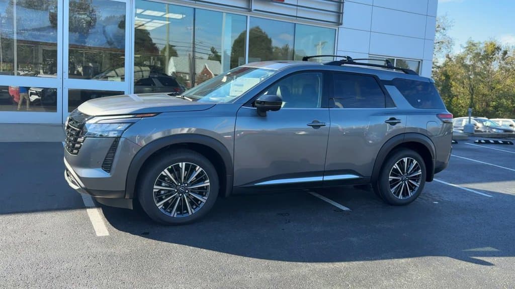 2026 Nissan Pathfinder Platinum Photo in Danville KY 40422