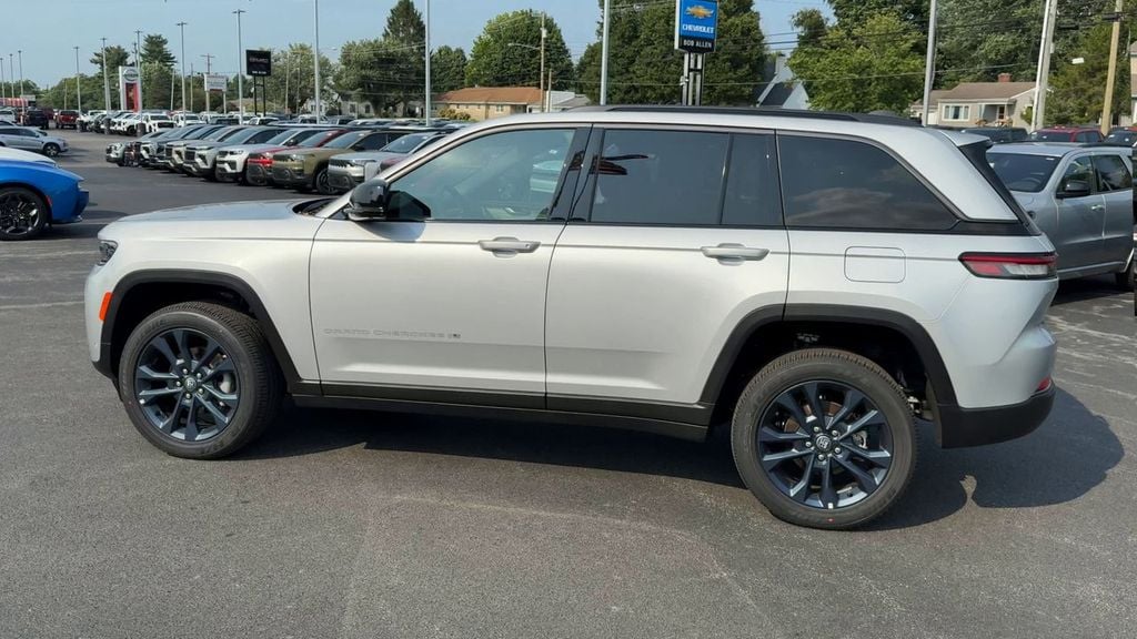 2026 Jeep Grand Cherokee Photo in Danville KY 40422