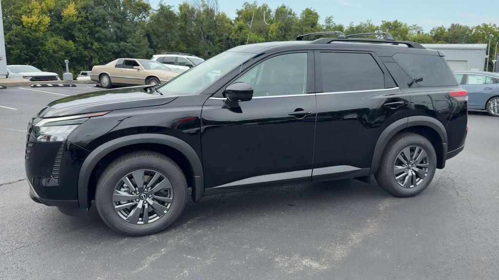 2026 Nissan Pathfinder SV Photo in Danville KY 40422