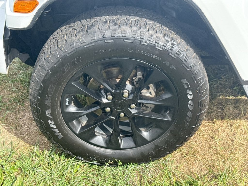 2023 Jeep Gladiator Overland Photo in Danville KY 40422