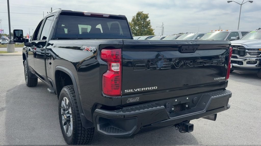2022 Chevrolet Silverado 2500HD Custom Photo in Danville KY 40422