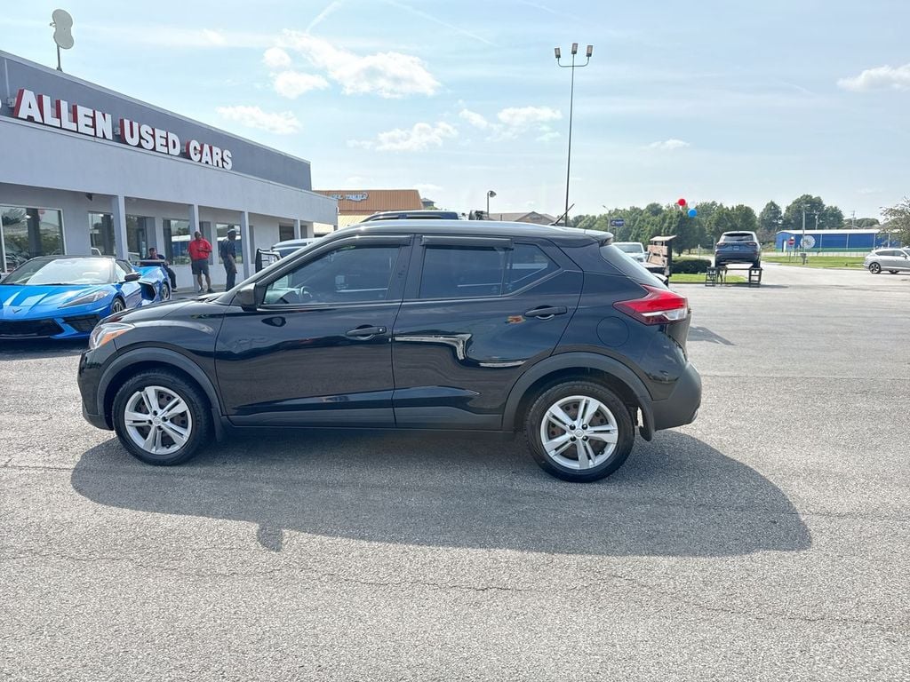 2019 Nissan Kicks S Photo in Danville KY 40422