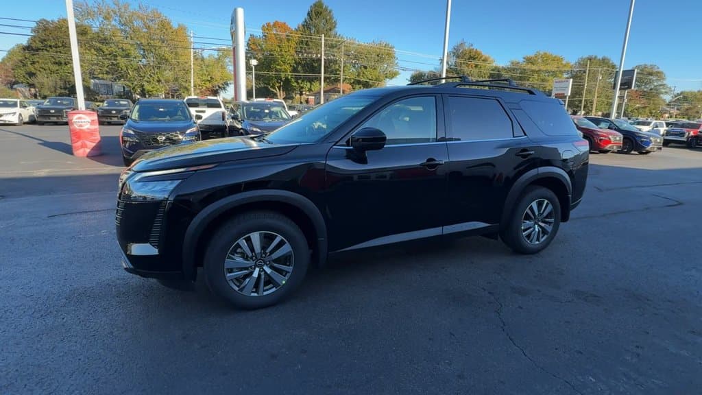 2026 Nissan Pathfinder SL Photo in Danville KY 40422