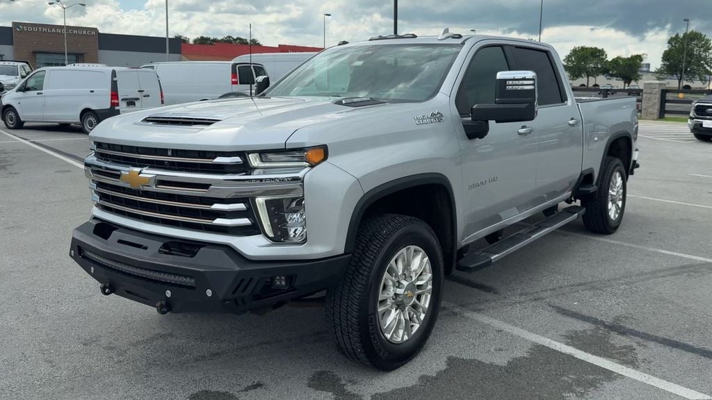 2022 Chevrolet Silverado 3500HD High Country Photo in Danville KY 40422