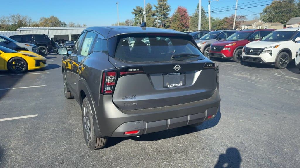 2027 Nissan Kicks S Photo in Danville KY 40422