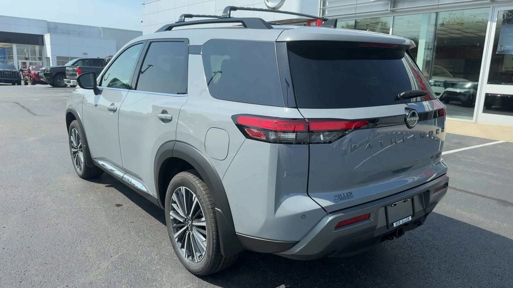2026 Nissan Pathfinder Platinum Photo in Danville KY 40422