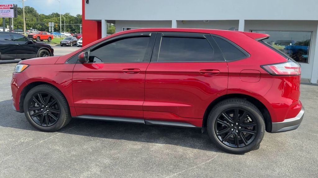 2022 Ford Edge ST Line Photo in Danville KY 40422