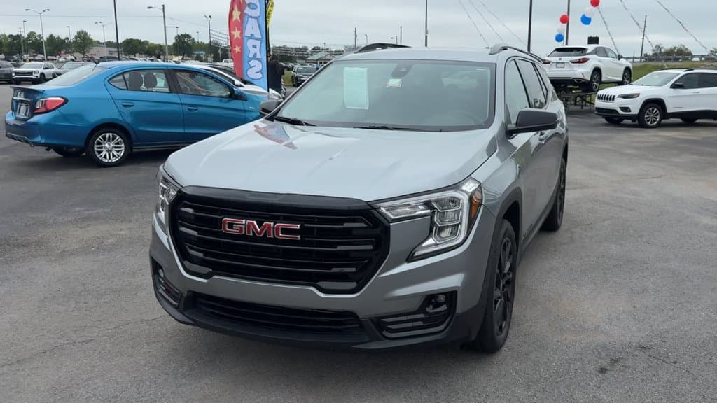 2024 GMC Terrain SLT Photo in Danville KY 40422