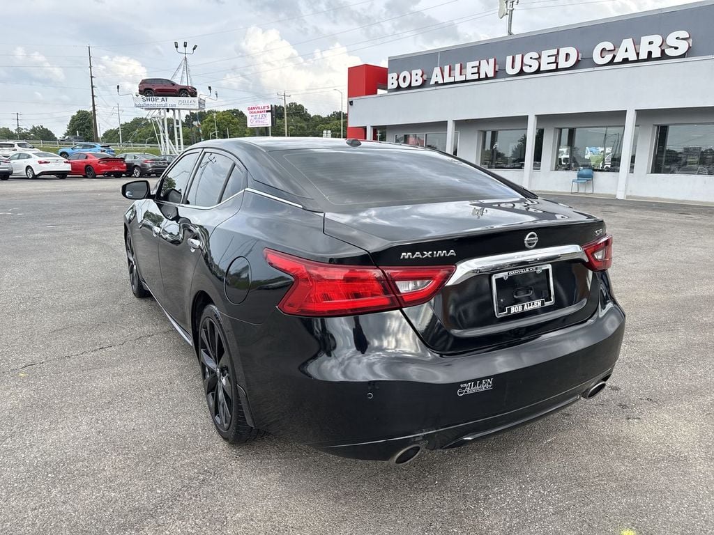 2017 Nissan Maxima SR Photo in Danville KY 40422