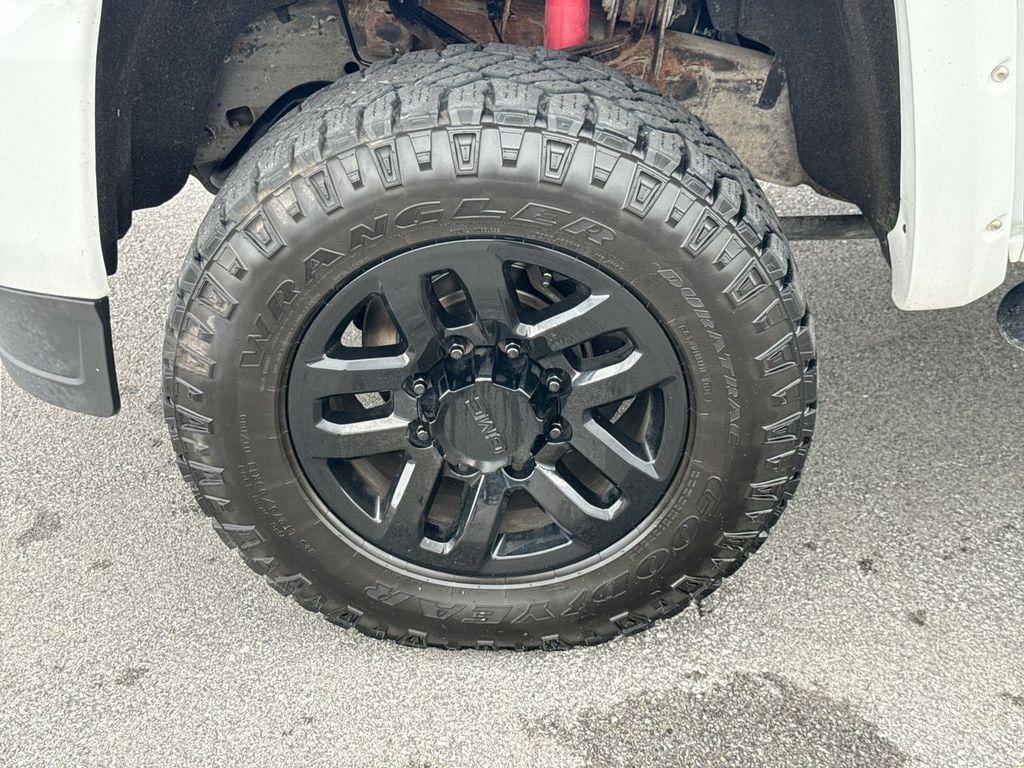 2018 GMC Sierra 2500HD SLT Photo in Danville KY 40422