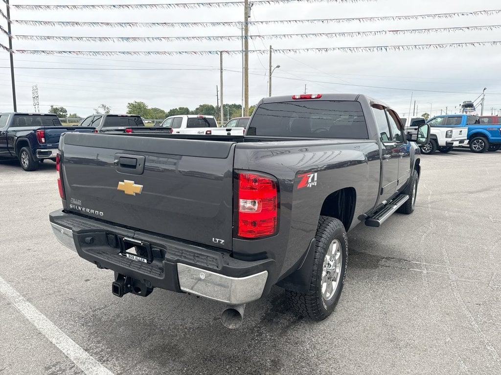 2011 Chevrolet Silverado 3500HD LTZ Photo in Danville KY 40422
