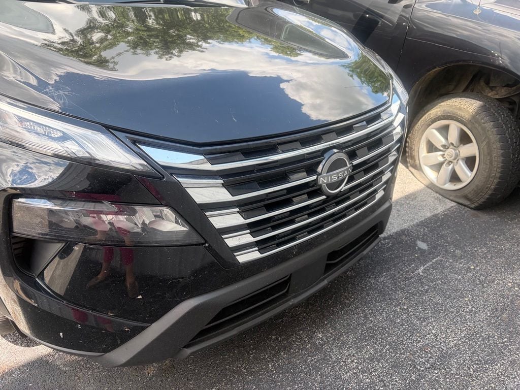 2024 Nissan Rogue SV Photo in Danville KY 40422