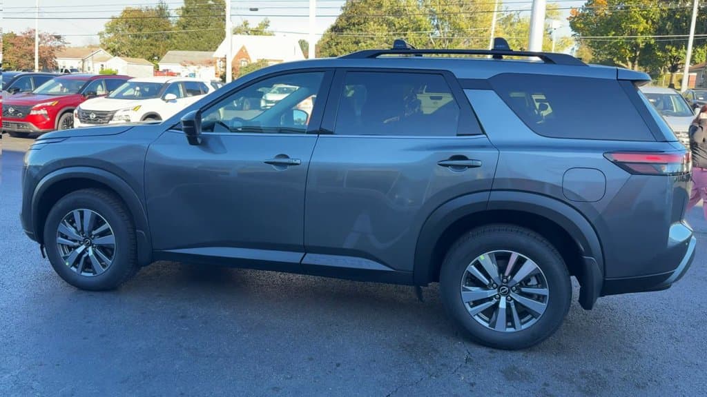 2026 Nissan Pathfinder SL Photo in Danville KY 40422