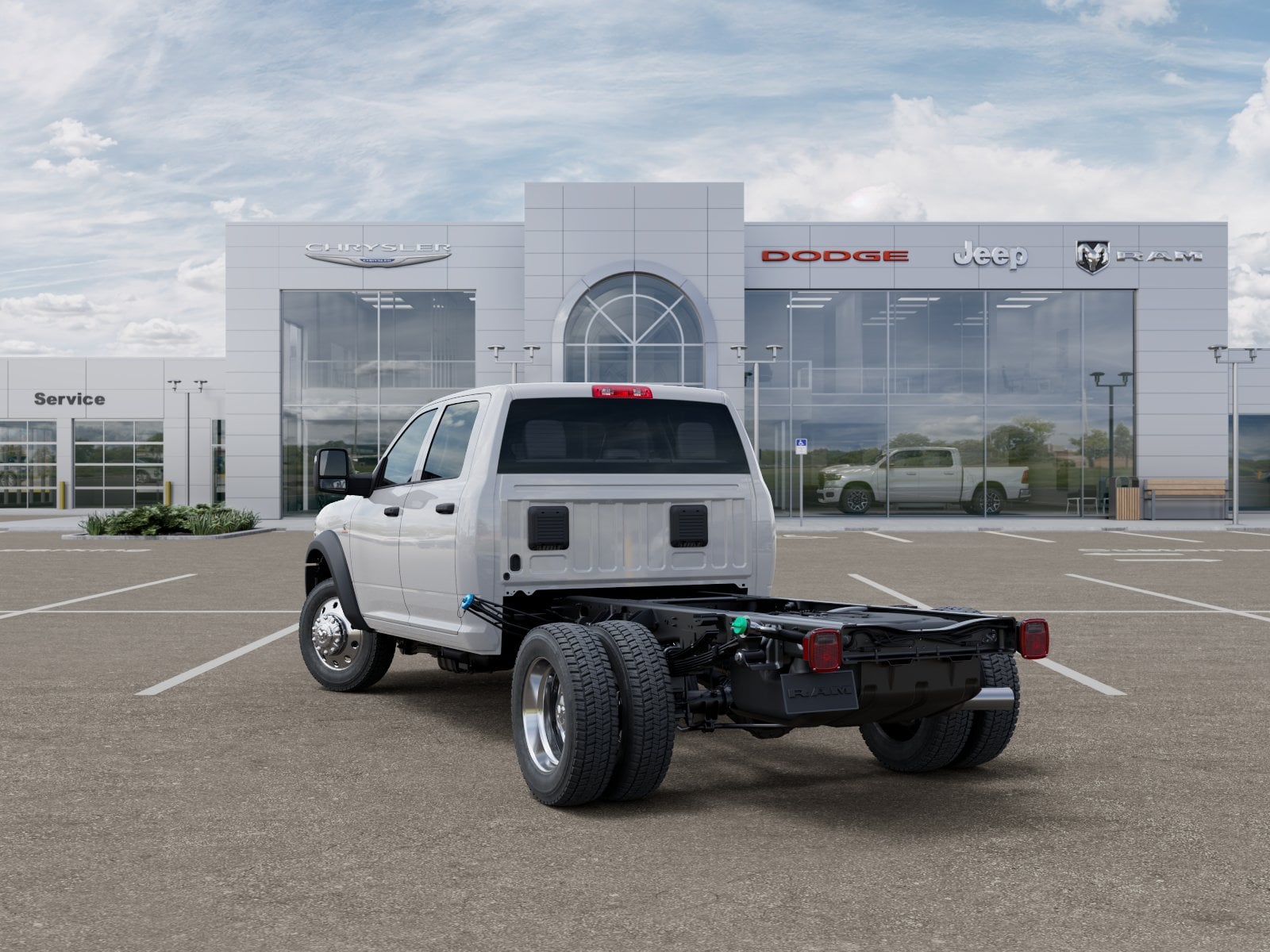 New 2026 Ram 4500HD Tradesman - photo - 32